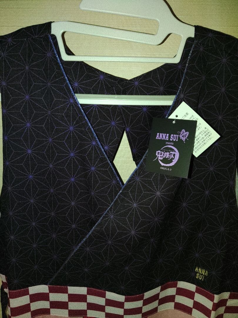 アナスイエプロン 鬼滅の刃　バラ柄 ドレスタイプエプロン