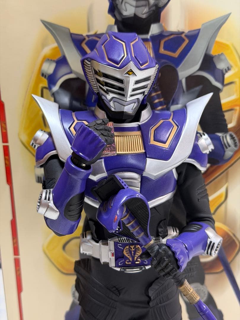 仮面ライダー王蛇　メディコムトイ　RAH 龍騎　STRIKE　フィギュア