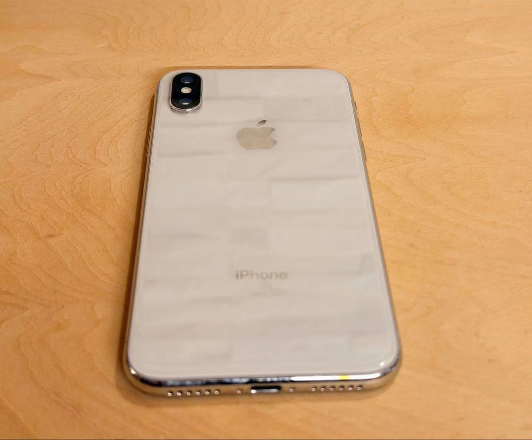 iPhone X 64GB ホワイト SIMフリー 美品　バッテリー69%