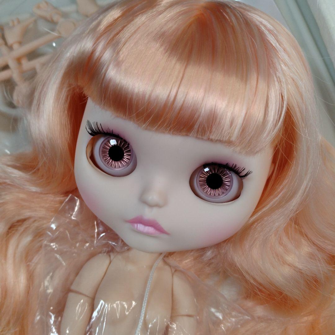 オレンジピンクベージュ新品アイシードールニューフェイス本体のみ