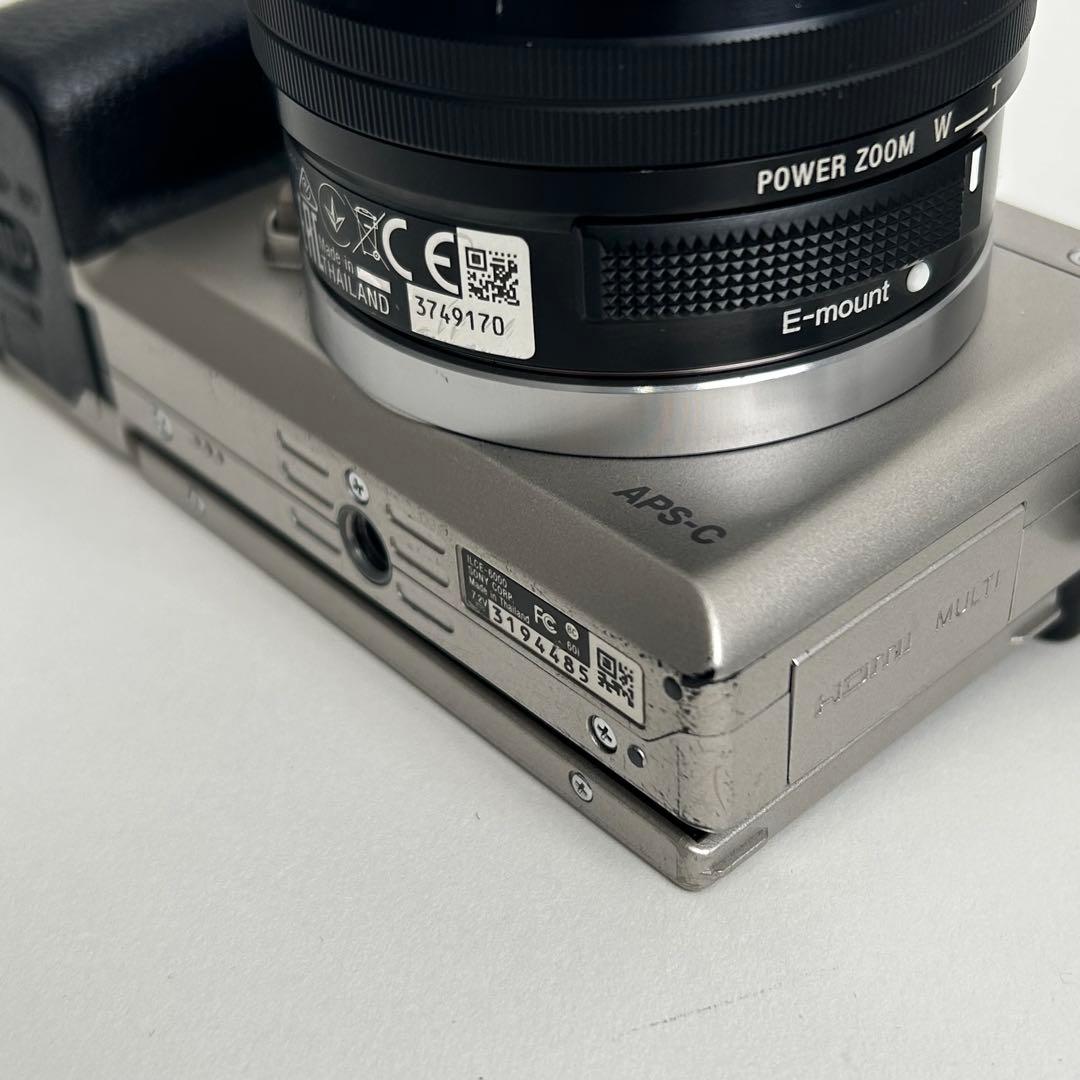 ［値下中］SONY α6000 ILCE-6000Y ダブルズームレンズキット