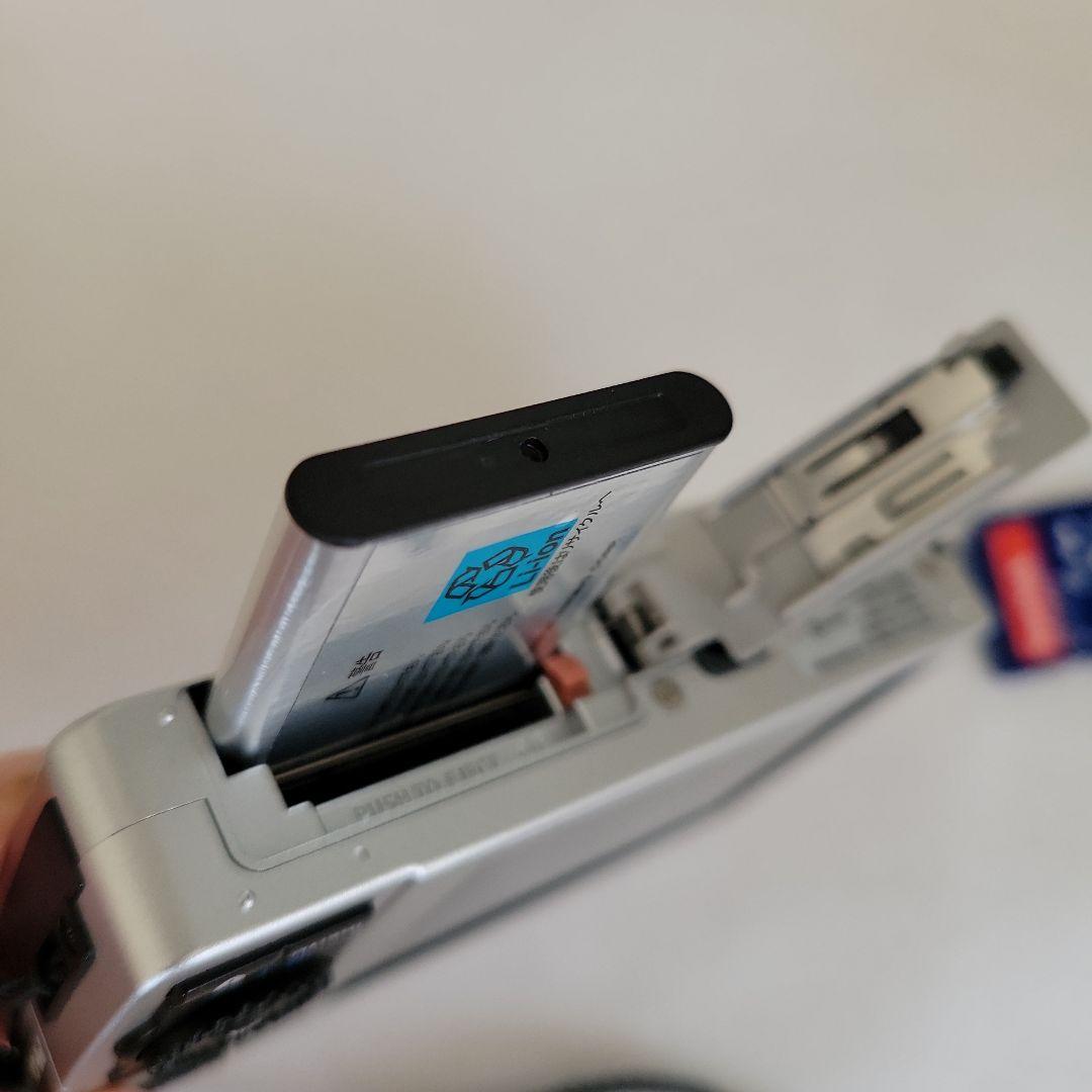 ジャンク OLYMPUS オリンパス μ-7040 デジタルカメラ