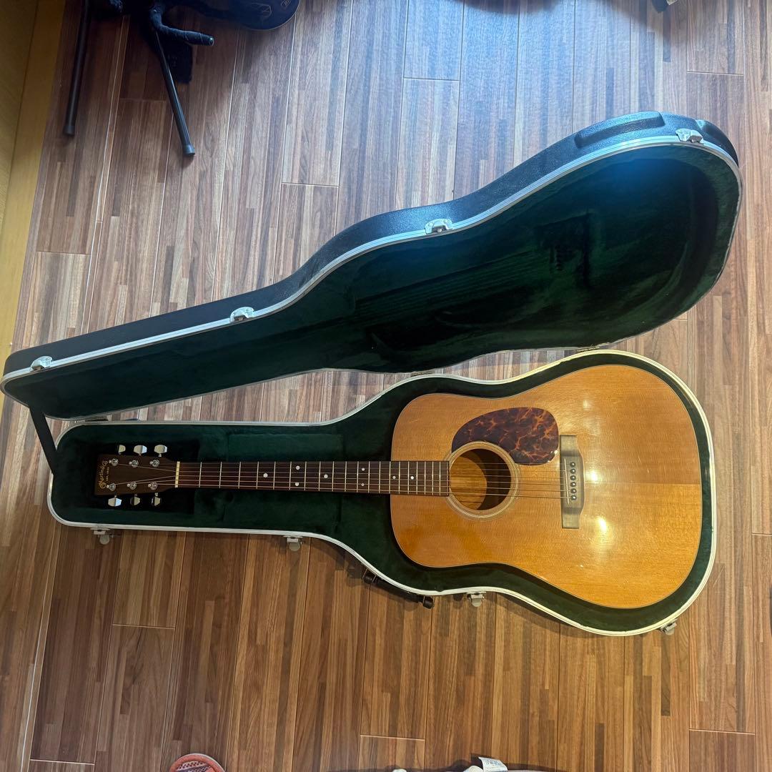 Martin D-18 1999年製（純正ハードケース付属）