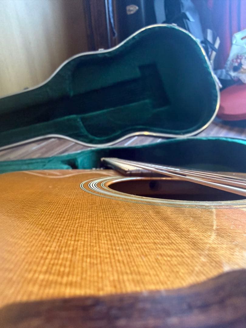 Martin D-18 1999年製（純正ハードケース付属）