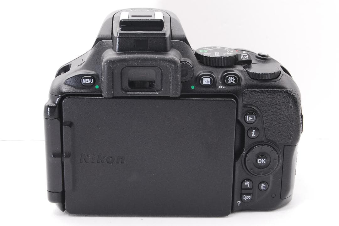 ✨ Nikon D5600 デジタル一眼レフカメラ ニコン