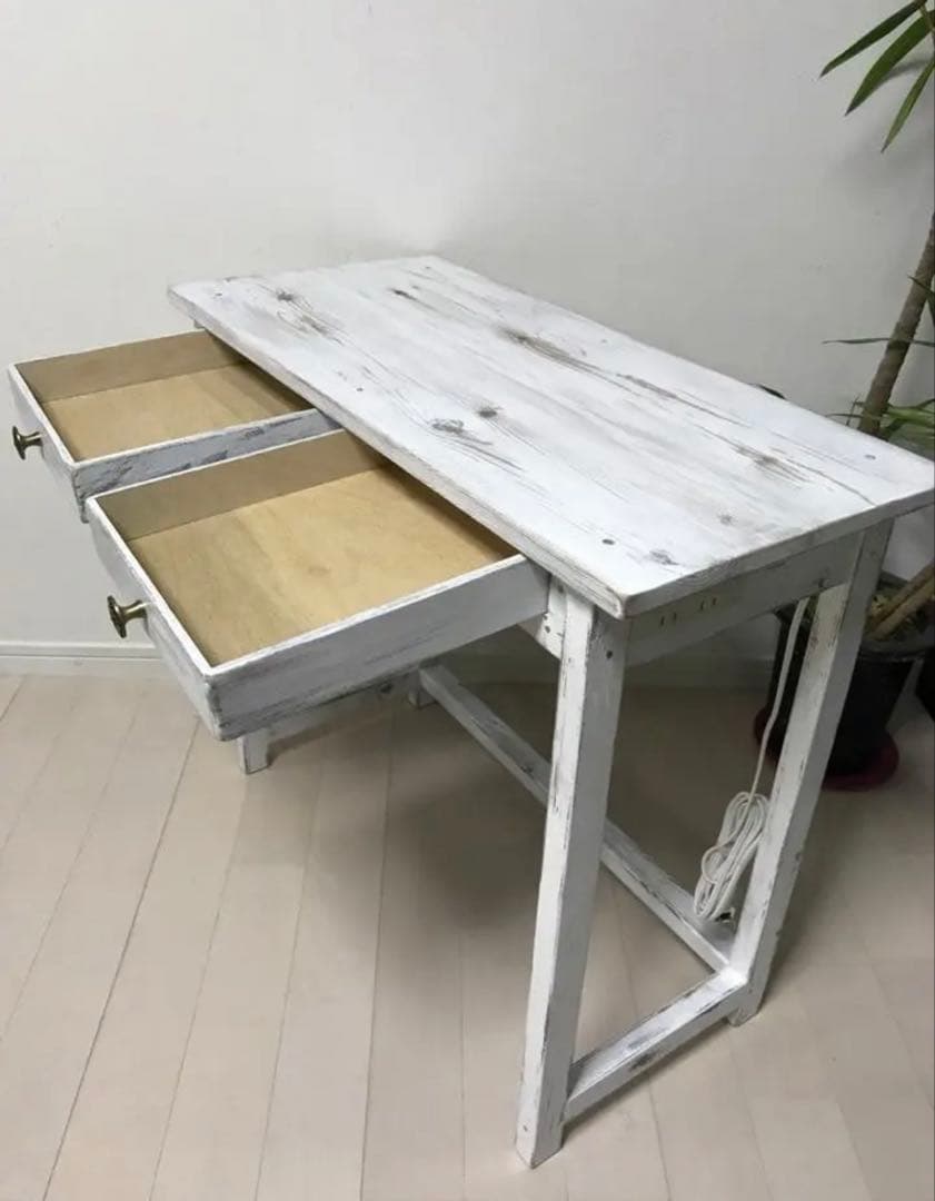 アンティーク机　デスク　勉強机　作業台　白テーブル　ドレッサー　つくえ