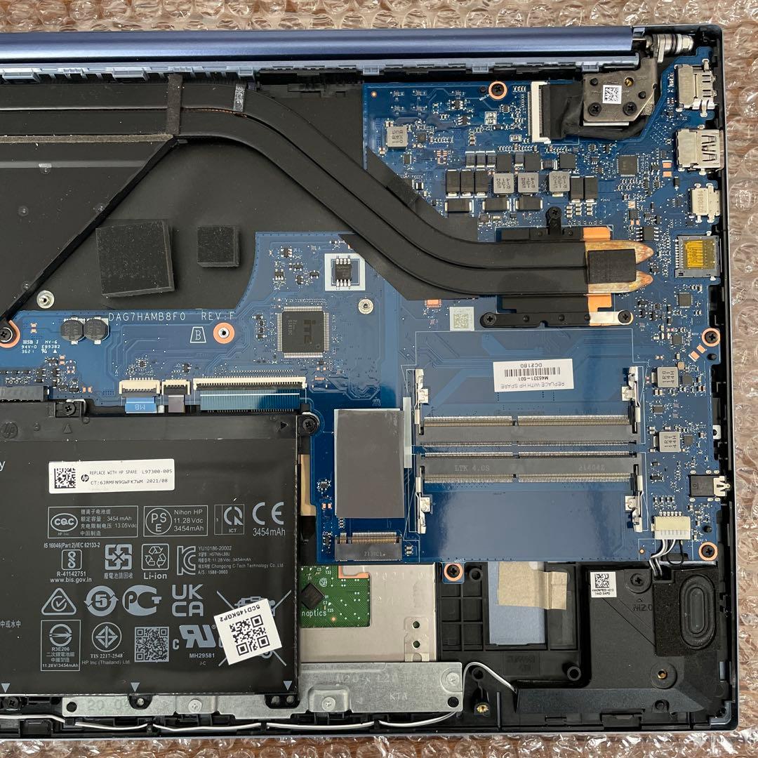 【ジャンク品 / メモリ・SDDなし】HP Pavilion 15