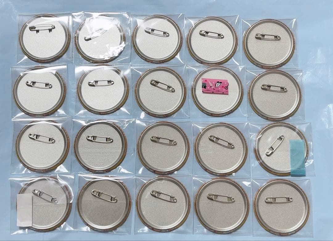 プロセカ グリ缶 グリッター缶バッジ こはね 20C