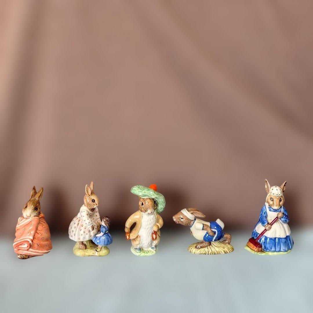 専用台座付ピーターラビット仲間5個セット品