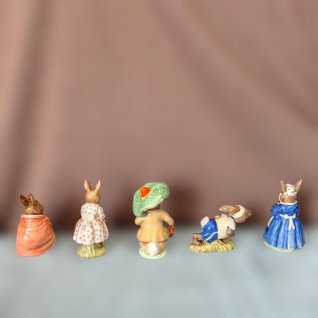 専用台座付ピーターラビット仲間5個セット品