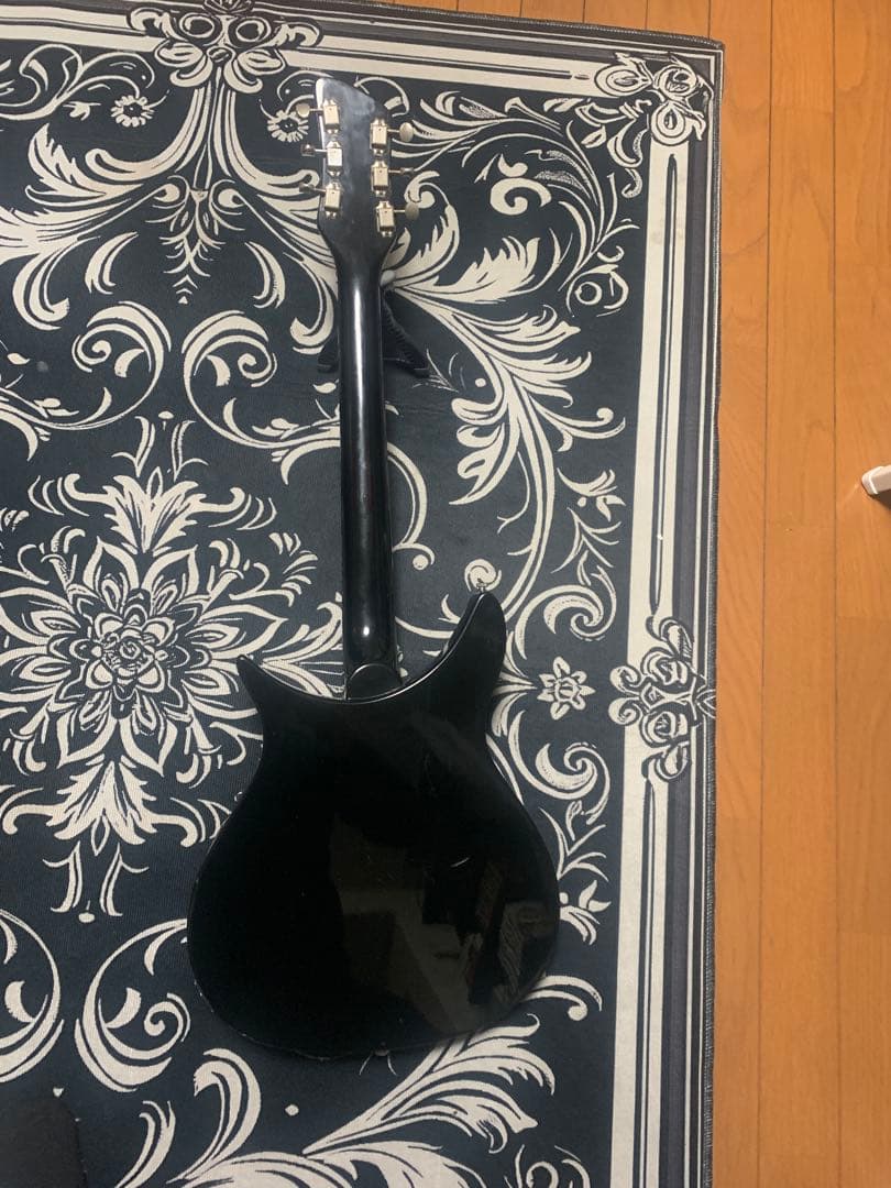 FERNANDES RG-80（RICKENBACKER 325コピーモデル）