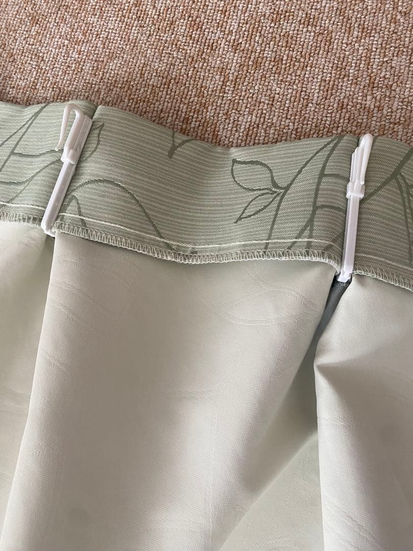 【ニトリ】遮光1級 遮熱 遮音 カーテン2枚入り リラ イエローグリーン①