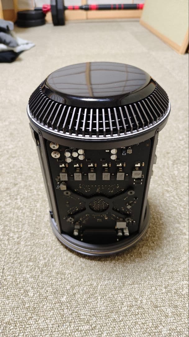 Apple Mac Pro (ブラック) 本体と電源ケーブル