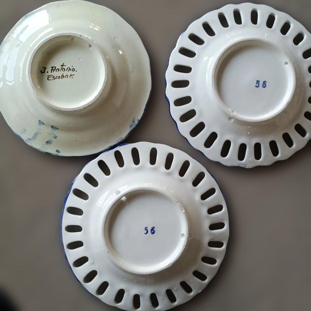 ポルトガル　スペイン　タラベラ陶器　花柄　装飾皿 　壁掛け　3枚セット