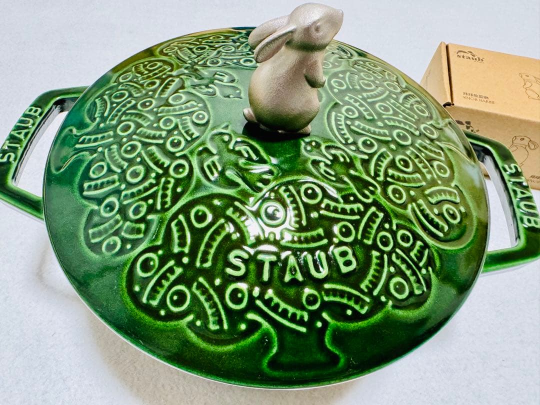 staub ストウブ 両手鍋 ココット 限定品 蓋専用ノブです 純正品❗️