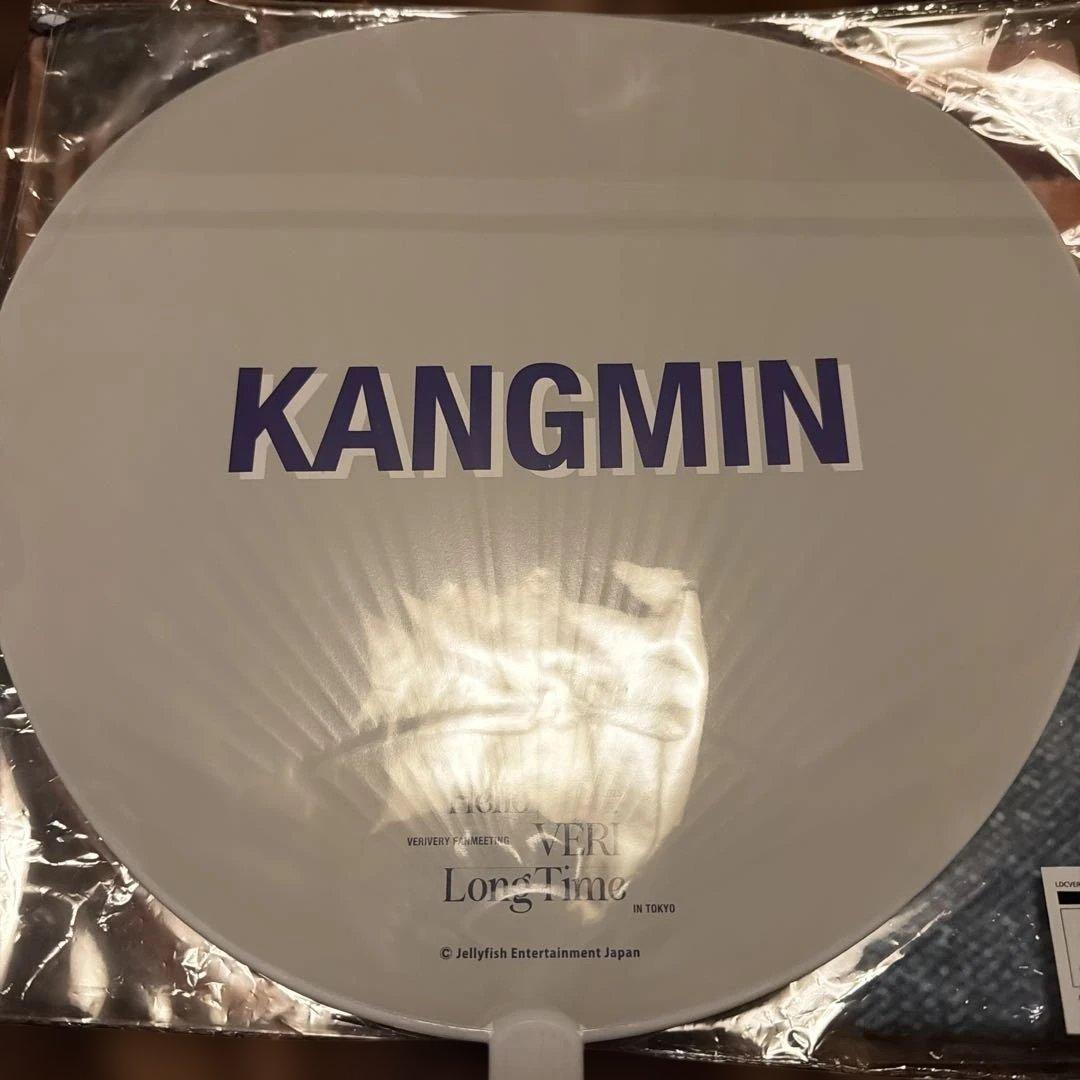 VEY カンミン うちわ スローガン