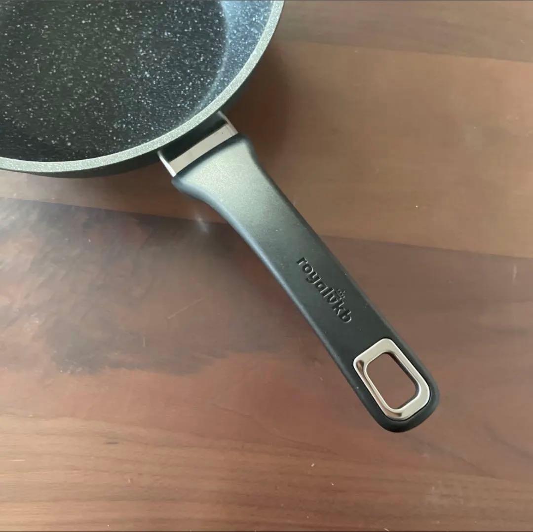 新品　未使用　vkb 鍋　フライパンセット 包丁2本付き