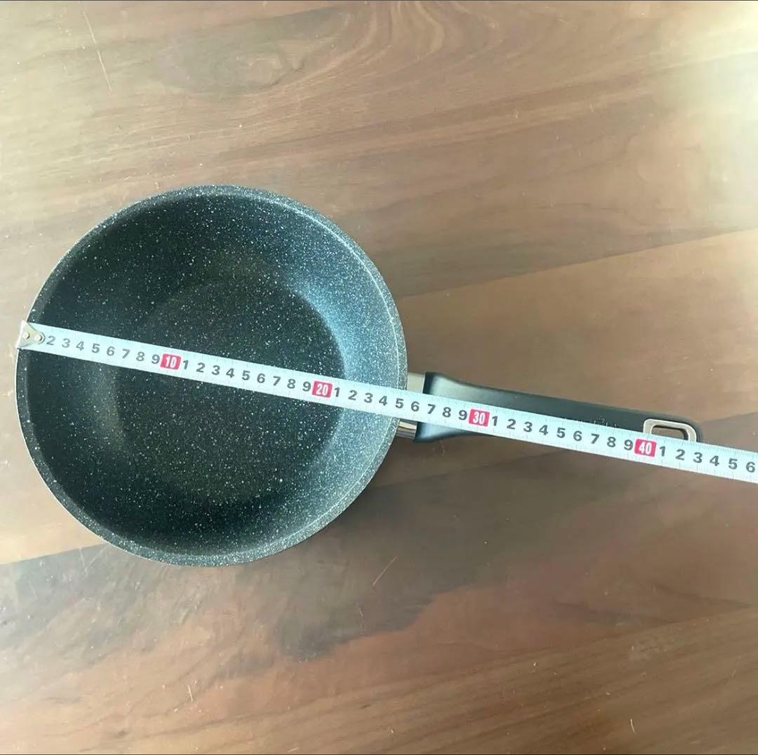 新品　未使用　vkb 鍋　フライパンセット 包丁2本付き