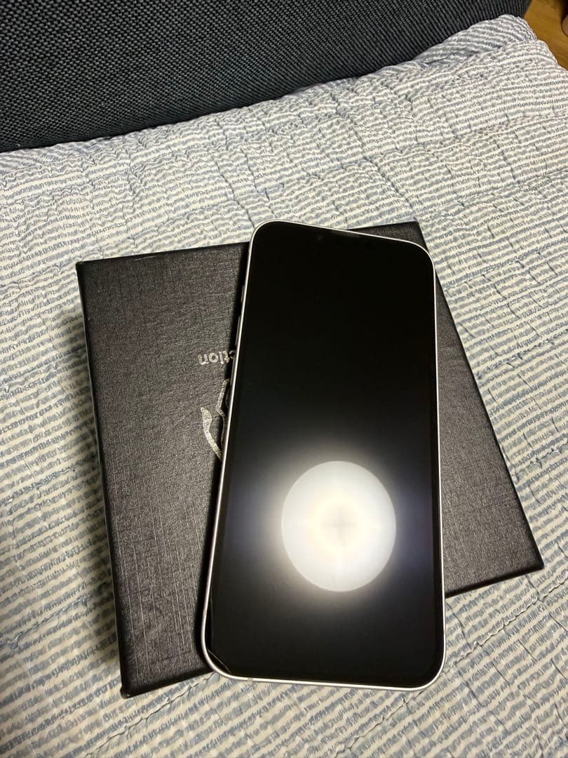 [バッテリー100%]IPhone 16e 128GB ホワイトSIMフリ-