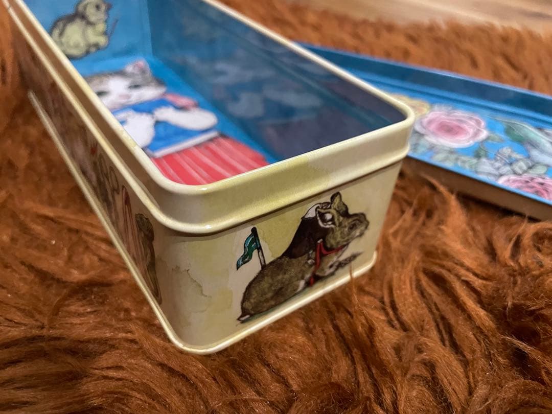 ヒグチユウコさんイラスト ホルベインブリキ缶