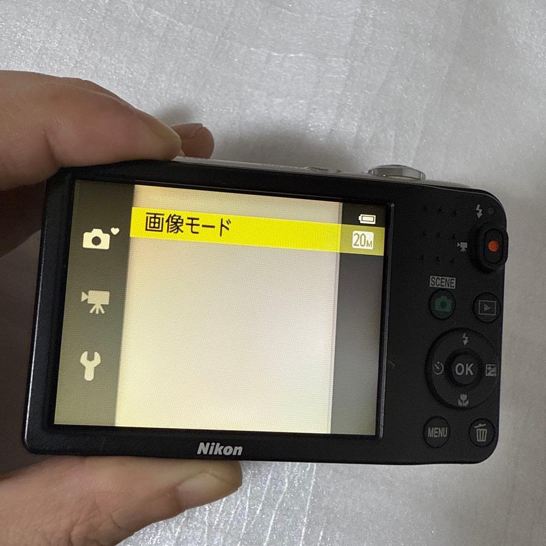 ❗️激安価格❗️デジカメ　本体　Nikon Coolpix L28