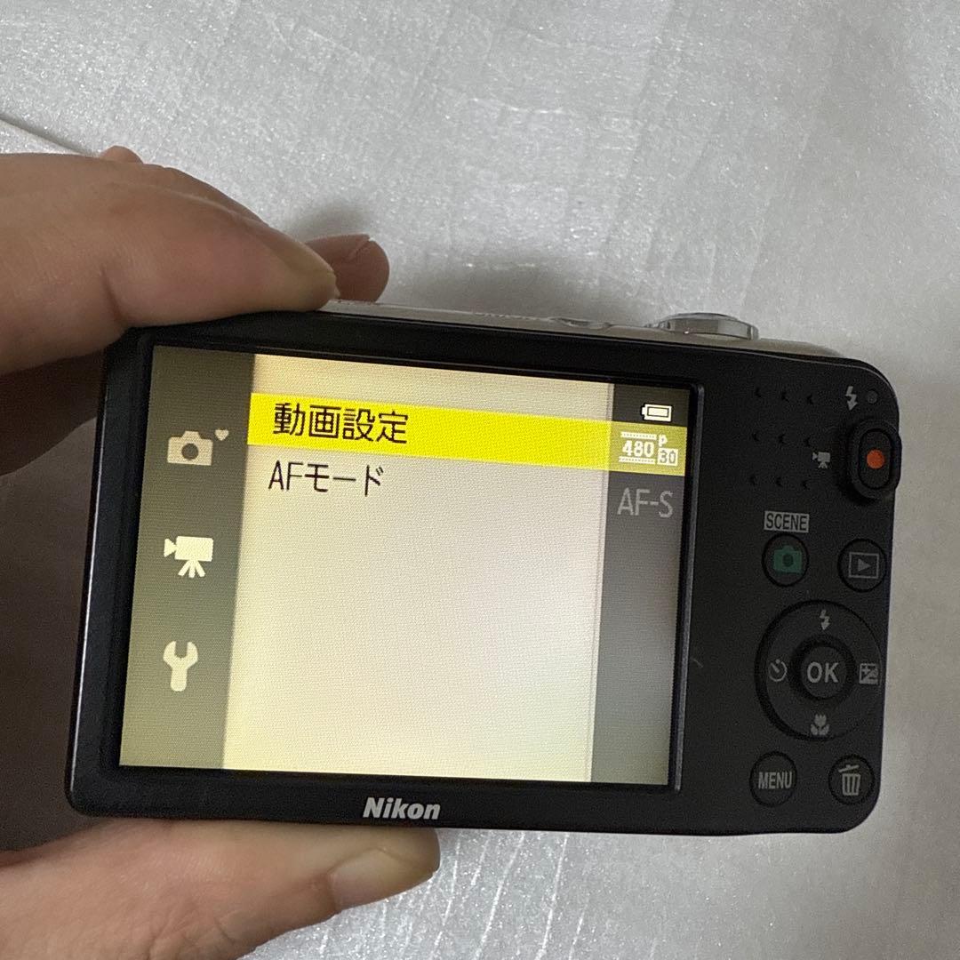 ❗️激安価格❗️デジカメ　本体　Nikon Coolpix L28