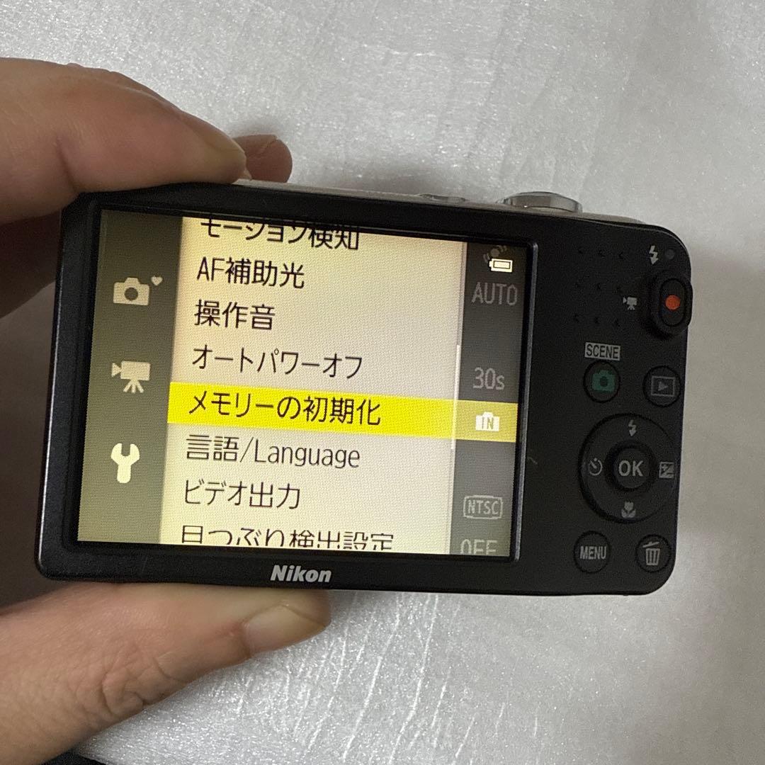 ❗️激安価格❗️デジカメ　本体　Nikon Coolpix L28