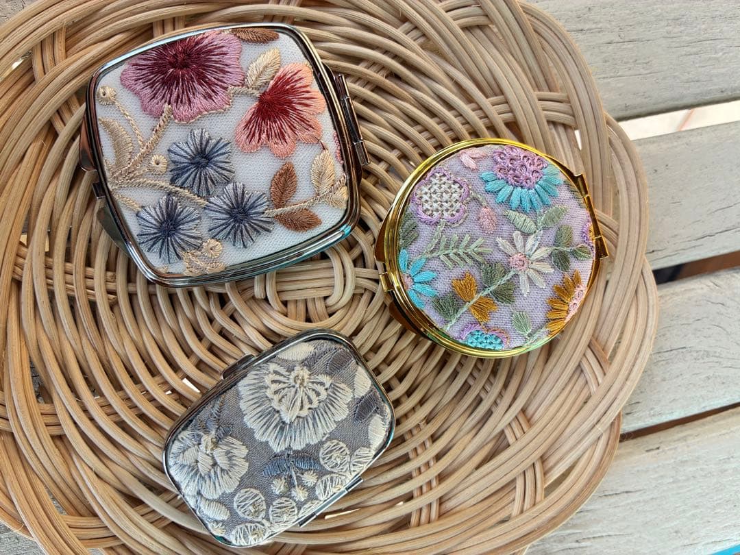 丸型コンパクトミラー ゴールド 拡大鏡付き 8個セット (72×66)