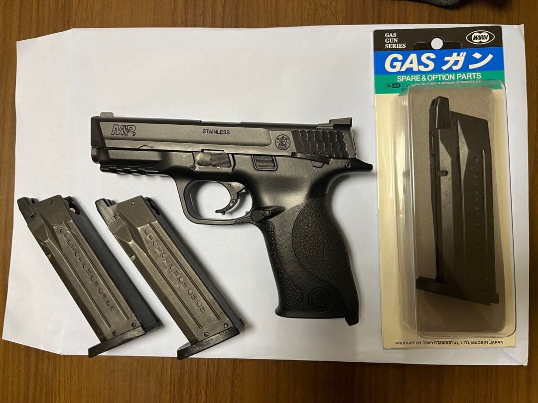 M&P 9 東京マルイ　ガスブローバックとマガジン3つ