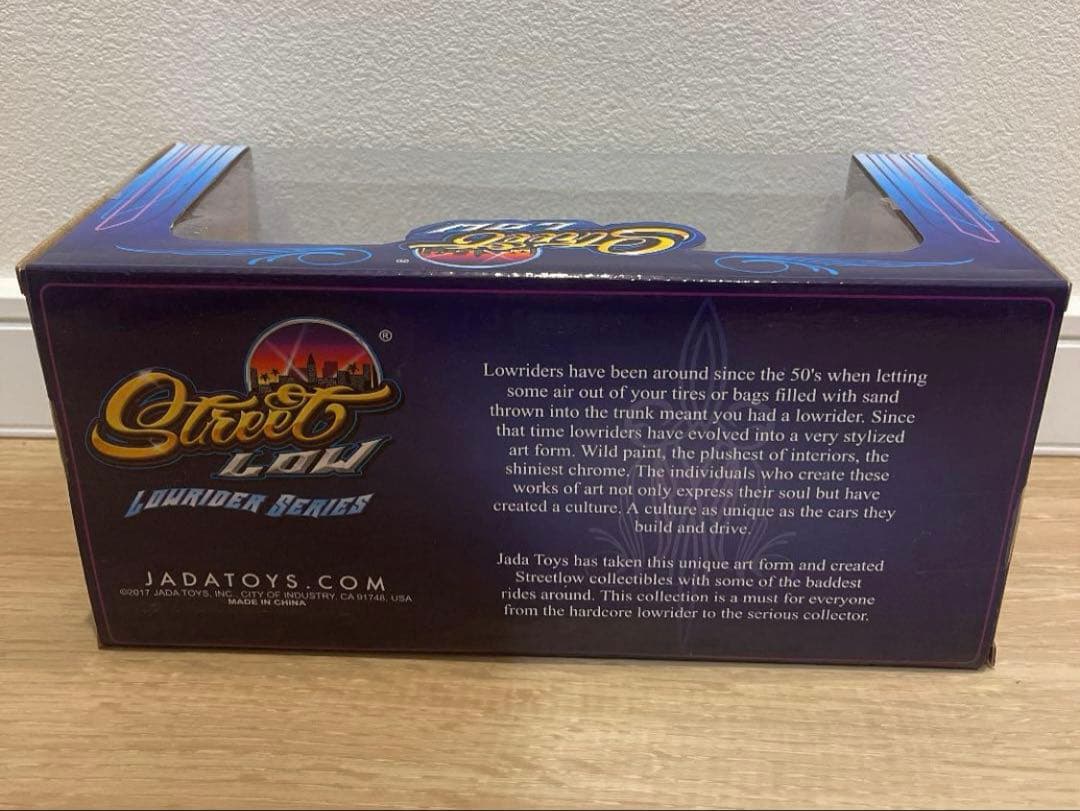 新品絶品1/24 ローライダー　1967インパラ　ミニカー　jada toys