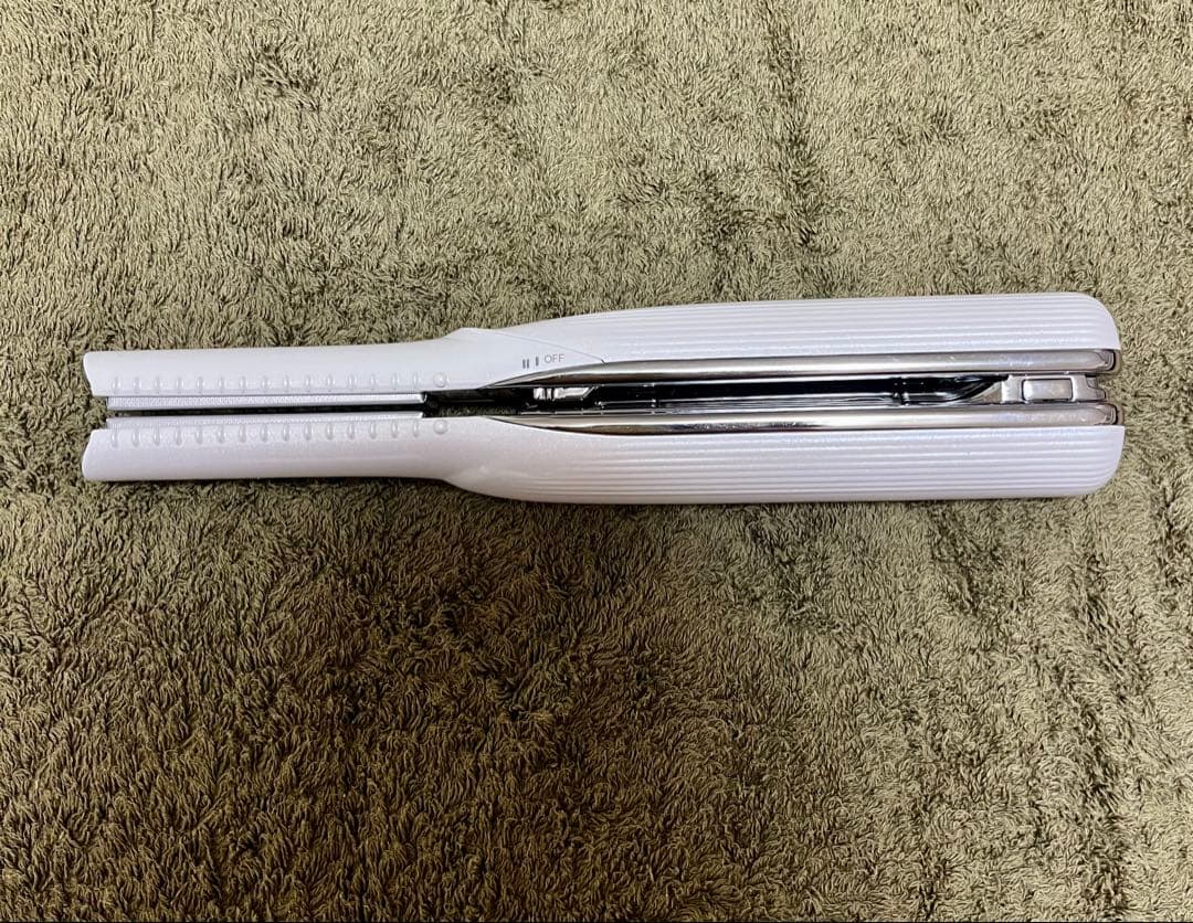 【新品未使用】ReFa ホワイト ヘアアイロン☆