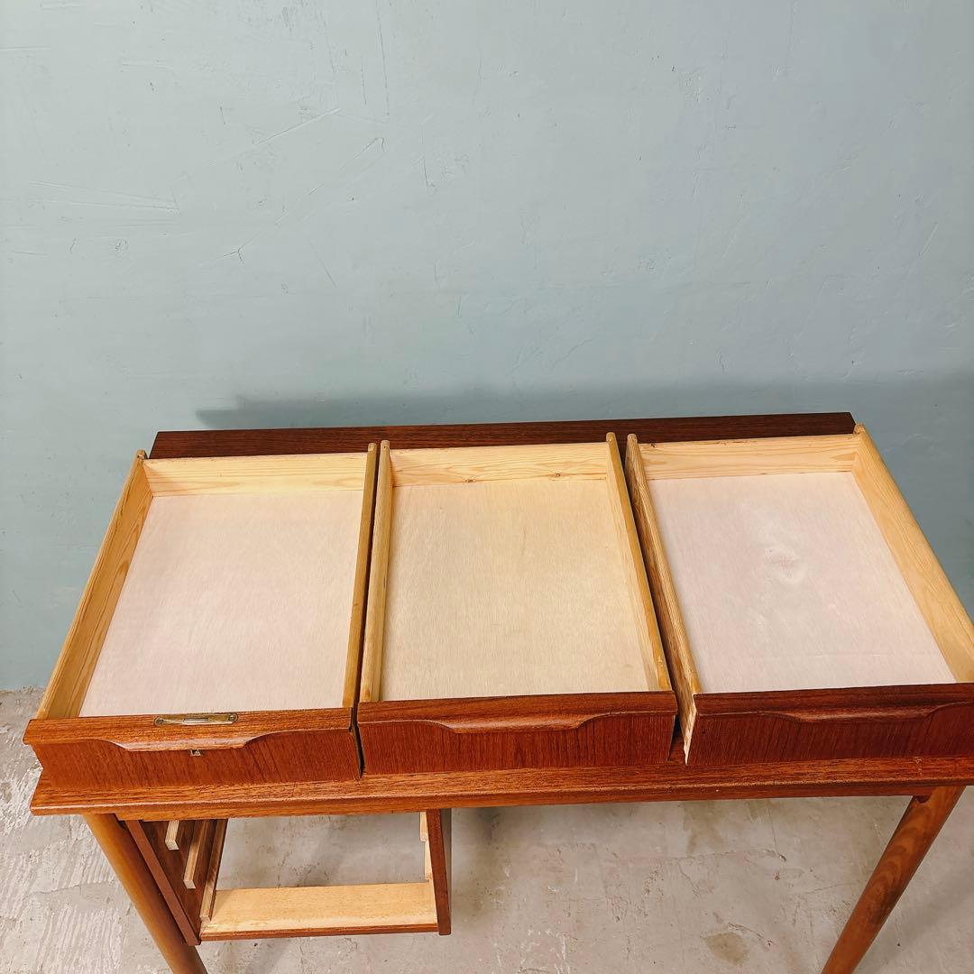 デンマーク　チーク材　デスク　北欧家具　北欧ビンテージ