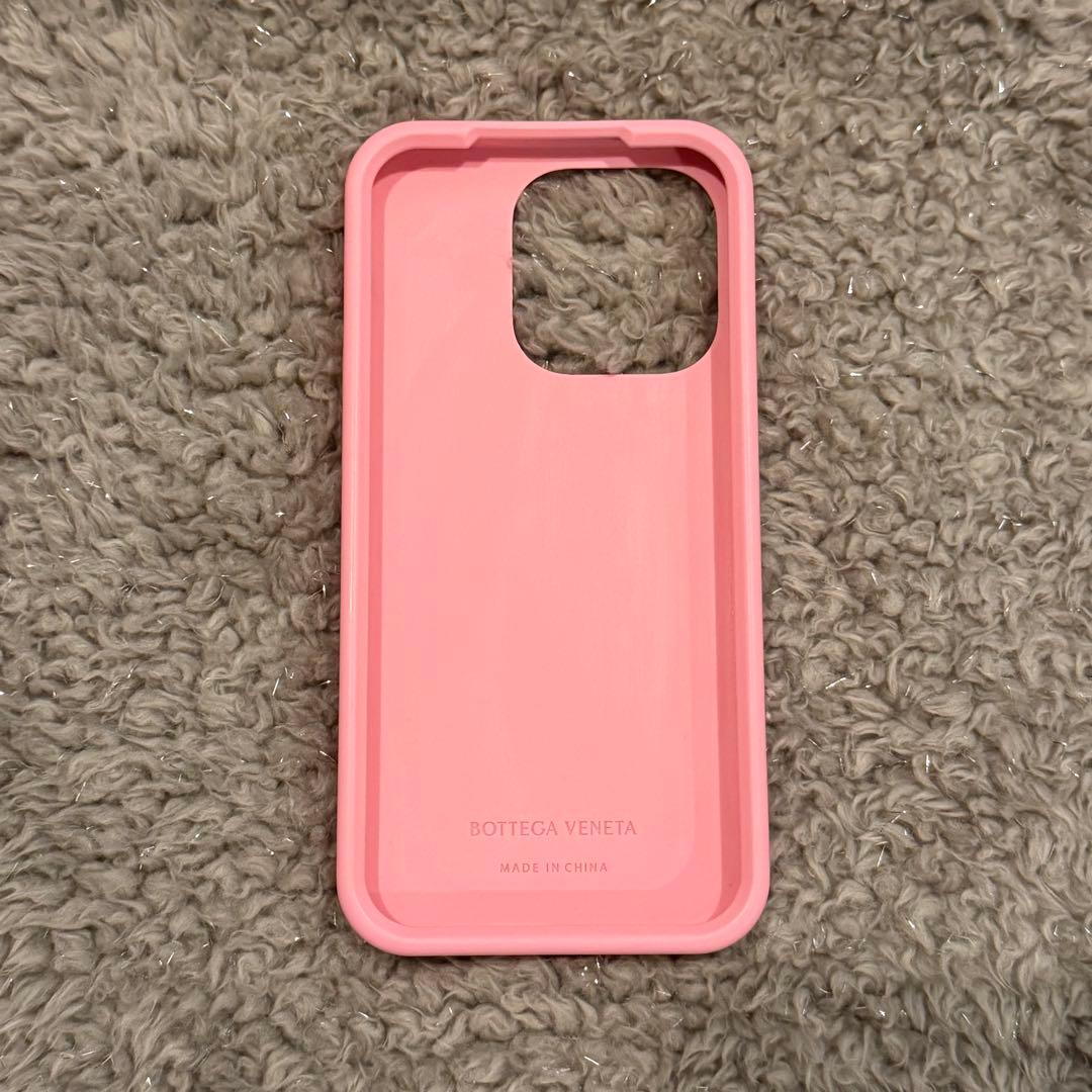 Bottega Veneta ピンク iPhone ケース　14pro シリコン