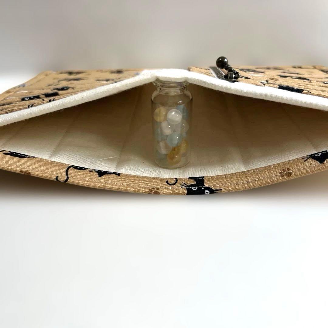 No.674☆ 薫音 ページ☆お薬手帳ケース☆大きなポケット付き☆2点