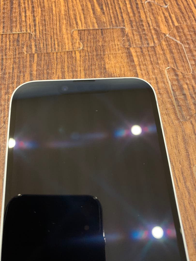 【美品】Apple iPhone 16eホワイト 本体(海外版)