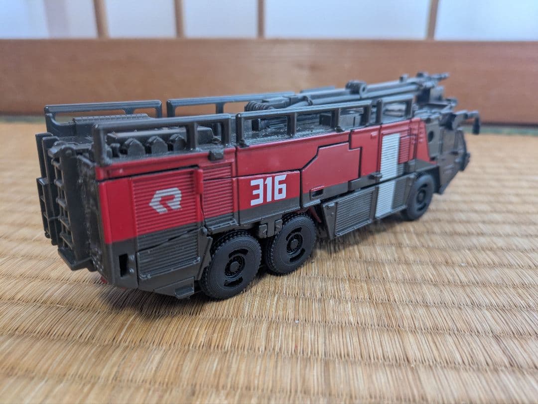 トランスフォーマー　ss センチネルプライム