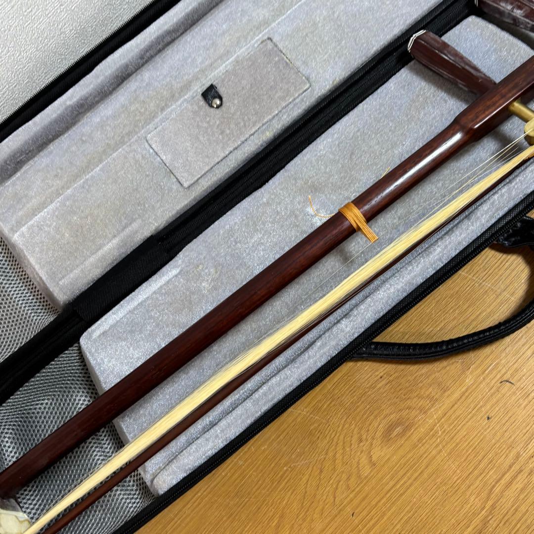 【紅楼 二胡】紅木 蛇皮 本格中国楽器 ケース弓付