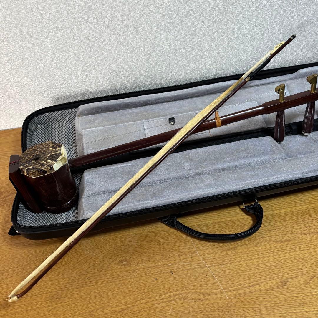 【紅楼 二胡】紅木 蛇皮 本格中国楽器 ケース弓付