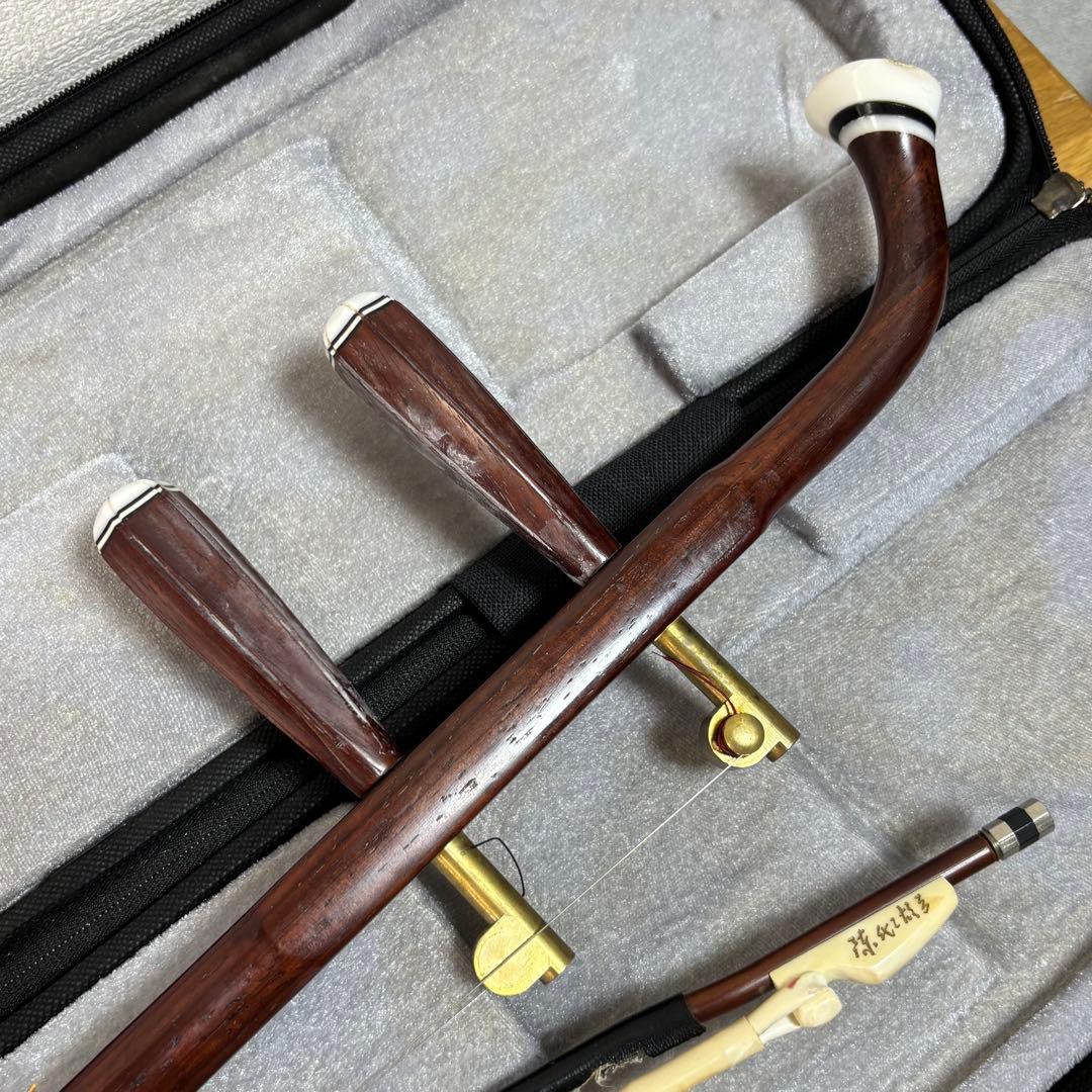 【紅楼 二胡】紅木 蛇皮 本格中国楽器 ケース弓付