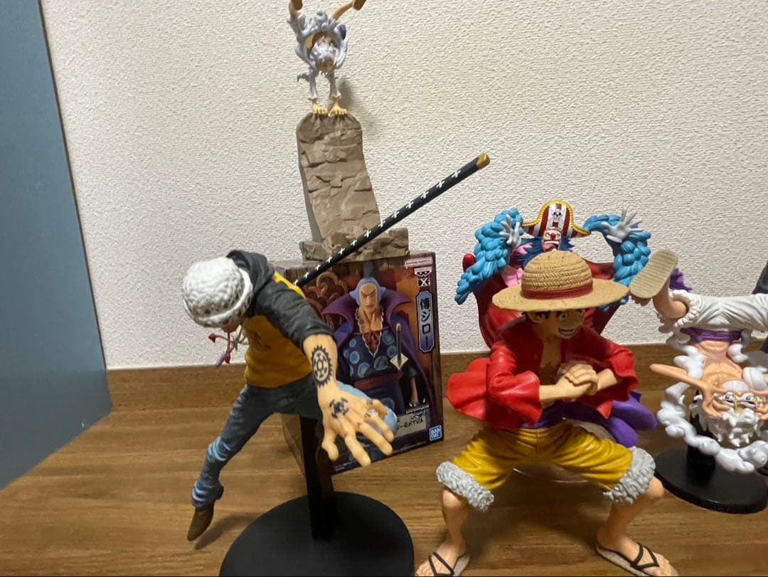 ワンピース フィギュア まとめ売り ルフィ ゾロ 他