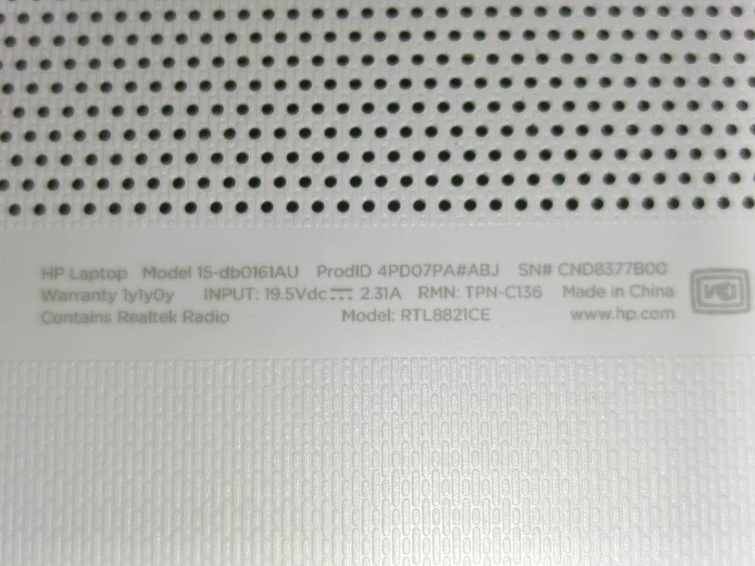 HP laptop model 15-db0161AU ノートPC ホワイト