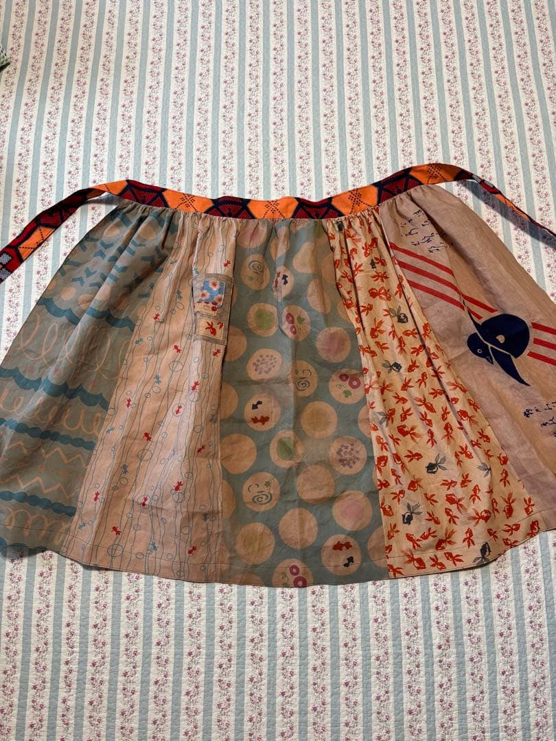 お花大好き　1106 胸当て付エプロン　金魚　手ぬぐい　リメイク　hand