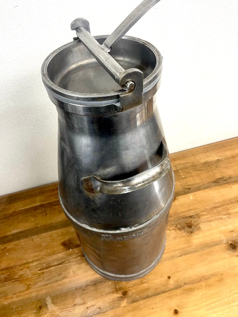 ステンレス製ミルク缶（アンティーク）