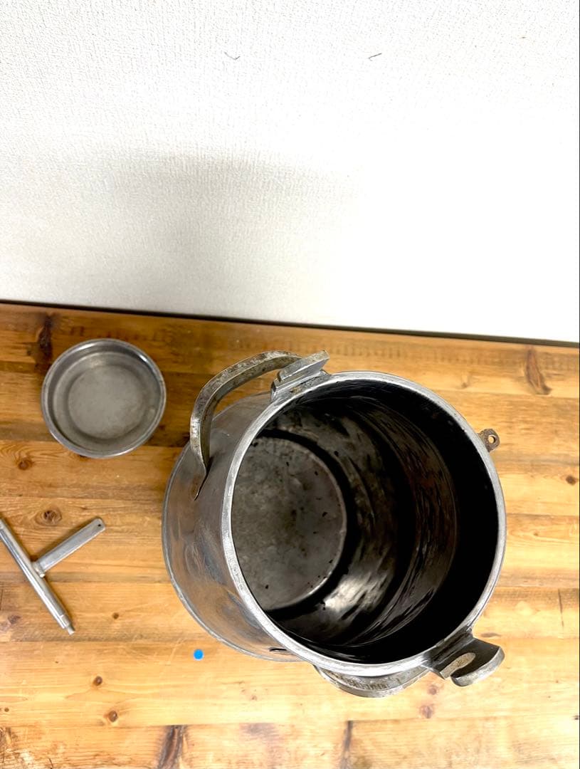 ステンレス製ミルク缶（アンティーク）