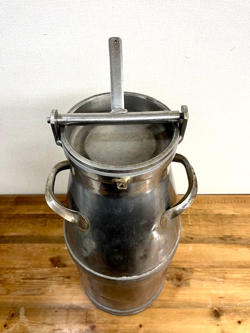 ステンレス製ミルク缶（アンティーク）