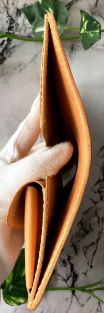 牛ヌメ革　本革　ミドルウォレット　二つ折り財布　レザークラフト　キャメル21