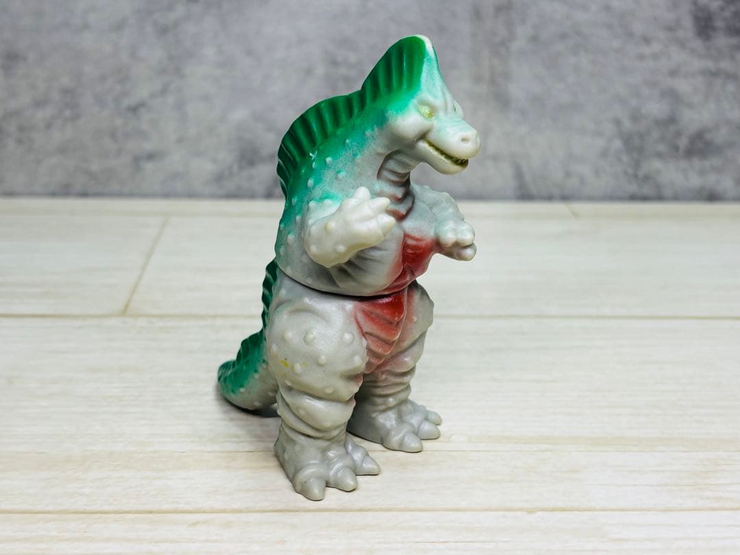 レトロ 当時物 パチモン 怪獣 パチモノ ソフビ フィギュア