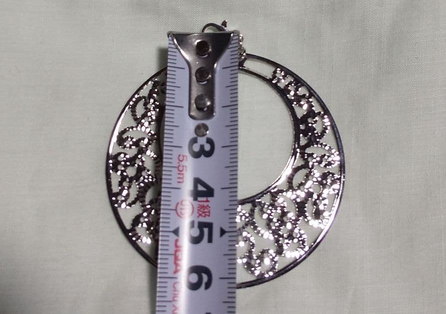 大きめ透かしシルバーマスクチャーム２個セット⭐️☆ハンドメイド