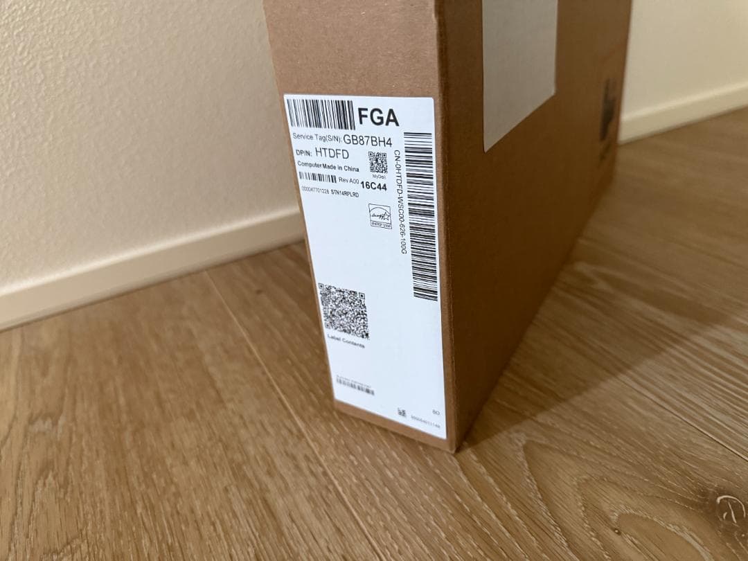 【新品】DELL 14 ノートPC（Core 3／6コア／8GB）