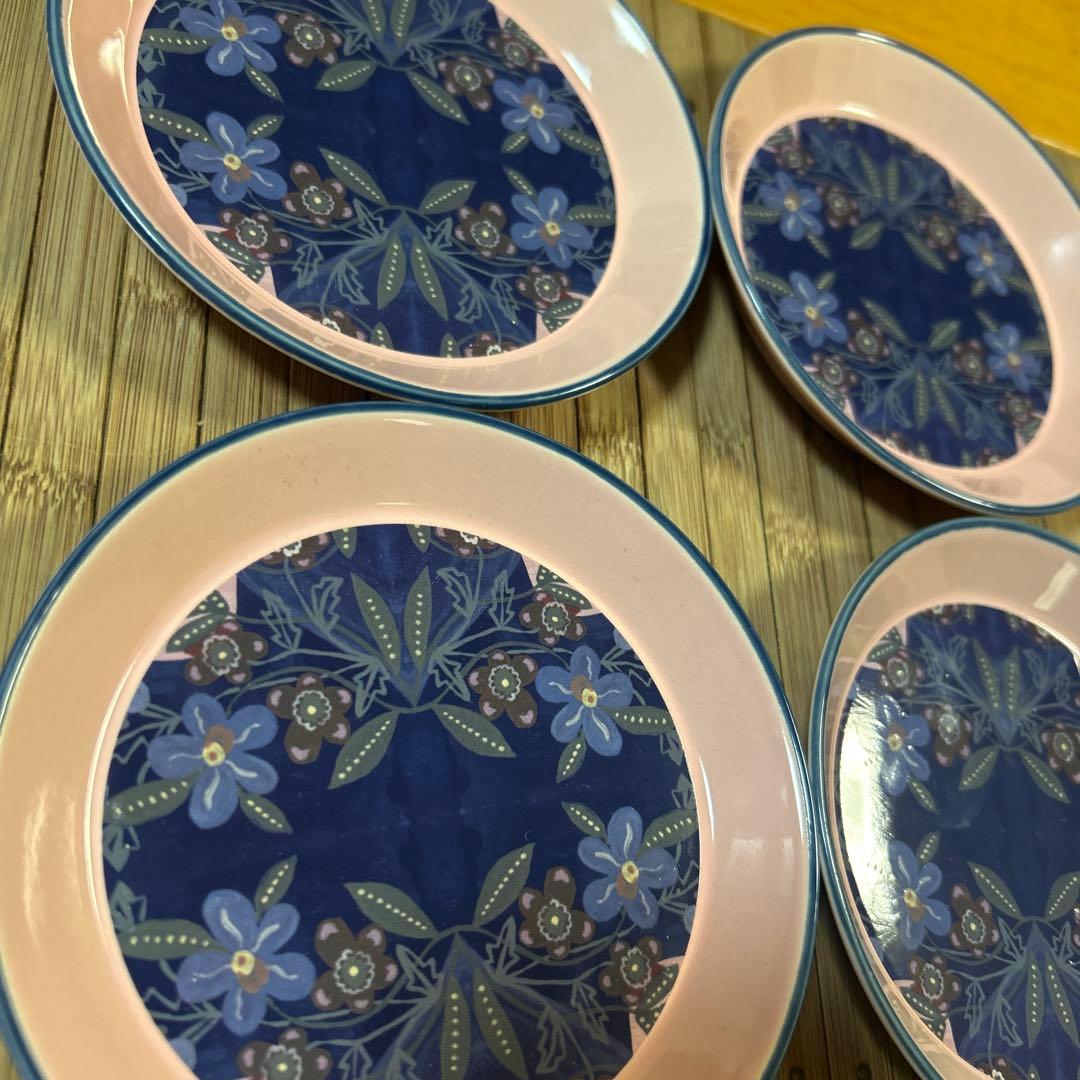 ナタリーレテ　MULTI PINK-BLUE SS ４枚